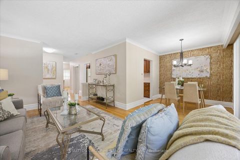 Photo 9 at 80 Applefield Drive, Bendale, Toronto