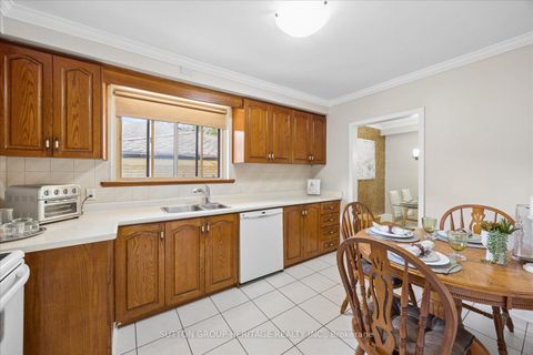 Photo 13 at 80 Applefield Drive, Bendale, Toronto