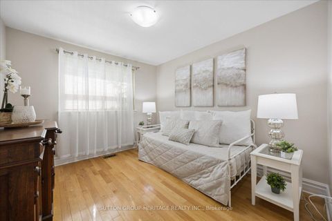 Photo 21 at 80 Applefield Drive, Bendale, Toronto