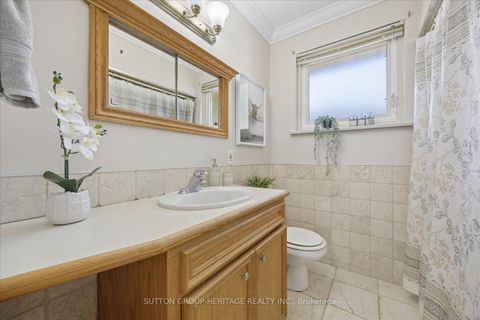 Photo 23 at 80 Applefield Drive, Bendale, Toronto