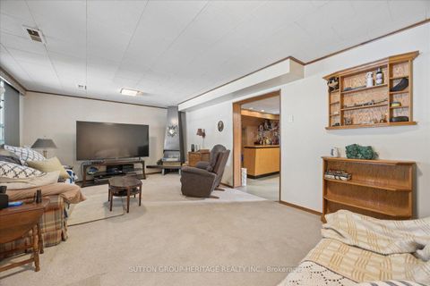Photo 30 at 80 Applefield Drive, Bendale, Toronto