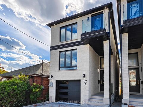 Photo 1 at 52A Robinson Avenue, Oakridge, Toronto