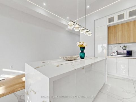 Photo 15 at 52A Robinson Avenue, Oakridge, Toronto