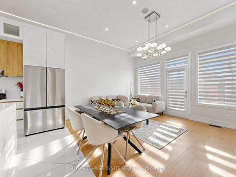 Photo 17 at 52A Robinson Avenue, Oakridge, Toronto