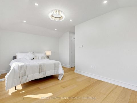 Photo 28 at 52A Robinson Avenue, Oakridge, Toronto