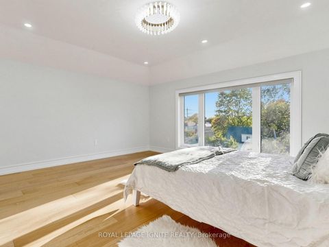 Photo 32 at 52A Robinson Avenue, Oakridge, Toronto
