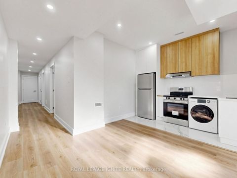 Photo 43 at 52A Robinson Avenue, Oakridge, Toronto