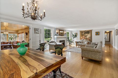 Photo 8 at 109 Highland Lane, Mill Pond, Richmond Hill
