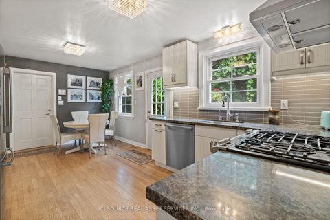 Photo 9 at 109 Highland Lane, Mill Pond, Richmond Hill