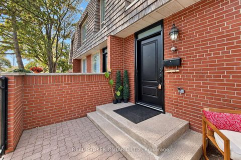 Photo 2 at 3 - 69 Upper Canada Drive, Windfields, Toronto