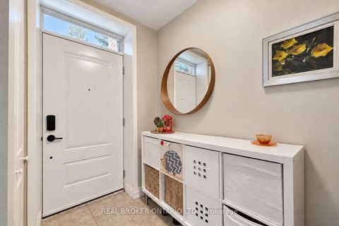 Photo 5 at 3 - 69 Upper Canada Drive, Windfields, Toronto