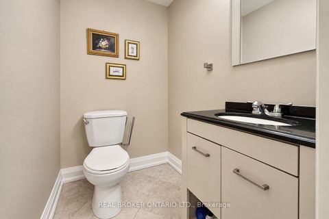 Photo 17 at 3 - 69 Upper Canada Drive, Windfields, Toronto