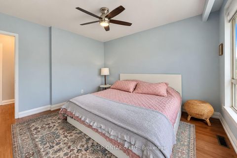 Photo 21 at 3 - 69 Upper Canada Drive, Windfields, Toronto