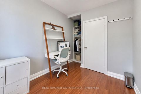 Photo 28 at 3 - 69 Upper Canada Drive, Windfields, Toronto