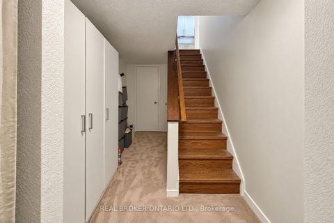Photo 34 at 3 - 69 Upper Canada Drive, Windfields, Toronto