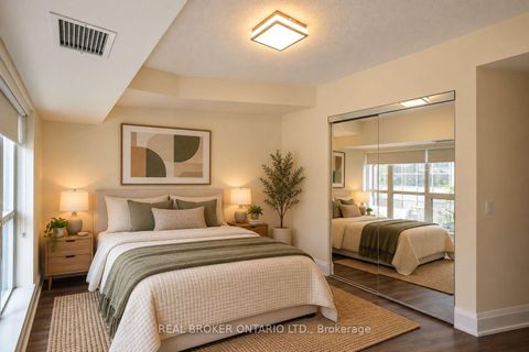 Photo 10 at 208 - 1 Old Mill Drive, Swansea, Toronto
