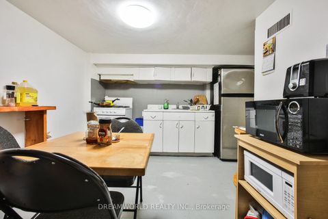 Photo 28 at 403 Northcliffe Boulevard, Oakwood Village, Toronto