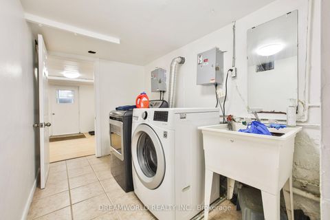 Photo 36 at 403 Northcliffe Boulevard, Oakwood Village, Toronto