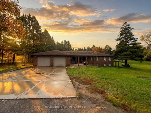 Photo 1 at 2955 16th Side Road, Rural King, King