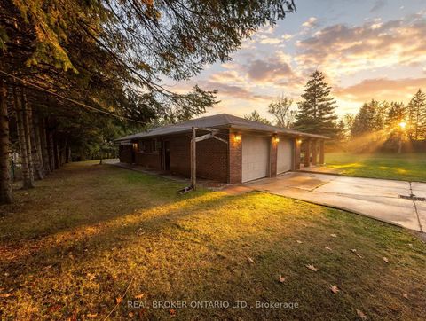 Photo 15 at 2955 16th Side Road, Rural King, King