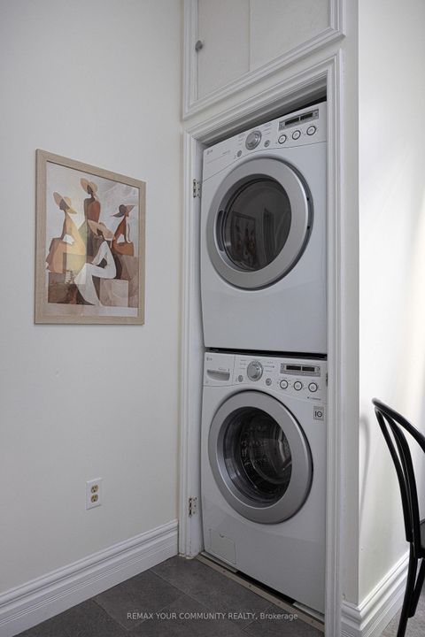 Photo 11 at 200 Albany Avenue, Annex, Toronto