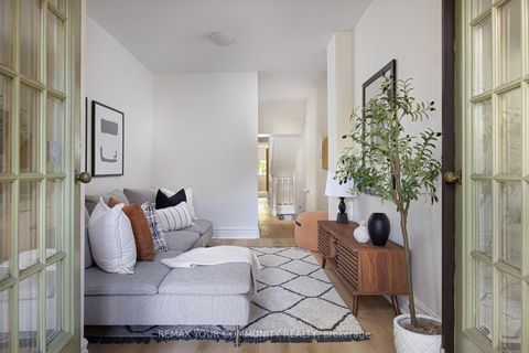Photo 24 at 200 Albany Avenue, Annex, Toronto