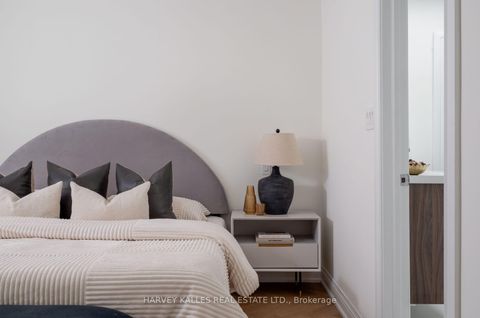 Photo 9 at 131 Rosewell Avenue, Lawrence Park South, Toronto