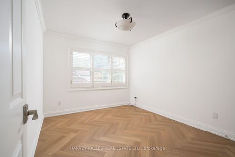 Photo 12 at 131 Rosewell Avenue, Lawrence Park South, Toronto