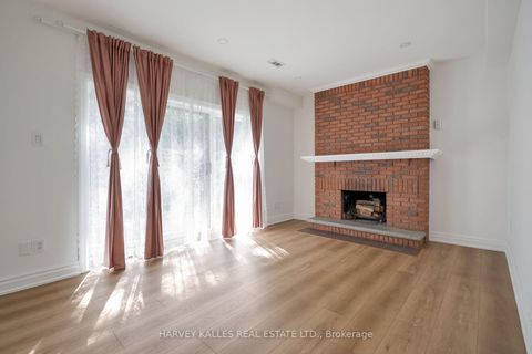 Photo 15 at 131 Rosewell Avenue, Lawrence Park South, Toronto