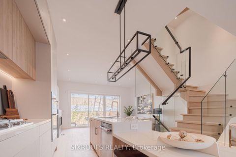 Photo 6 at 40 Morningside Avenue, Swansea, Toronto