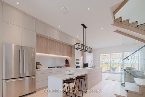 Photo 10 at 40 Morningside Avenue, Swansea, Toronto