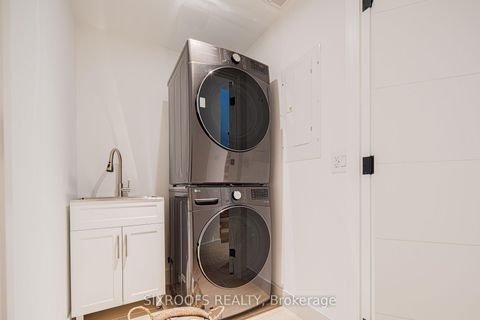 Photo 19 at 40 Morningside Avenue, Swansea, Toronto