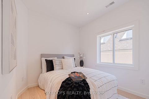 Photo 21 at 40 Morningside Avenue, Swansea, Toronto