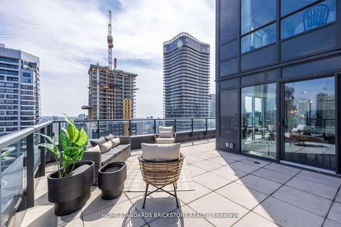 Photo 4 at 3907 - 955 Bay Street, Bay Street Corridor, Toronto