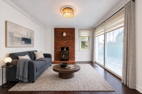 Photo 3 at 14 Saunders Road, Guildwood, Toronto