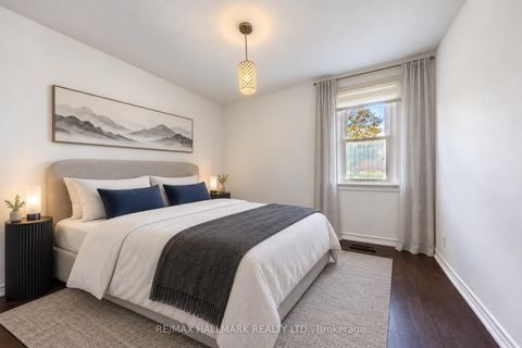 Photo 5 at 14 Saunders Road, Guildwood, Toronto