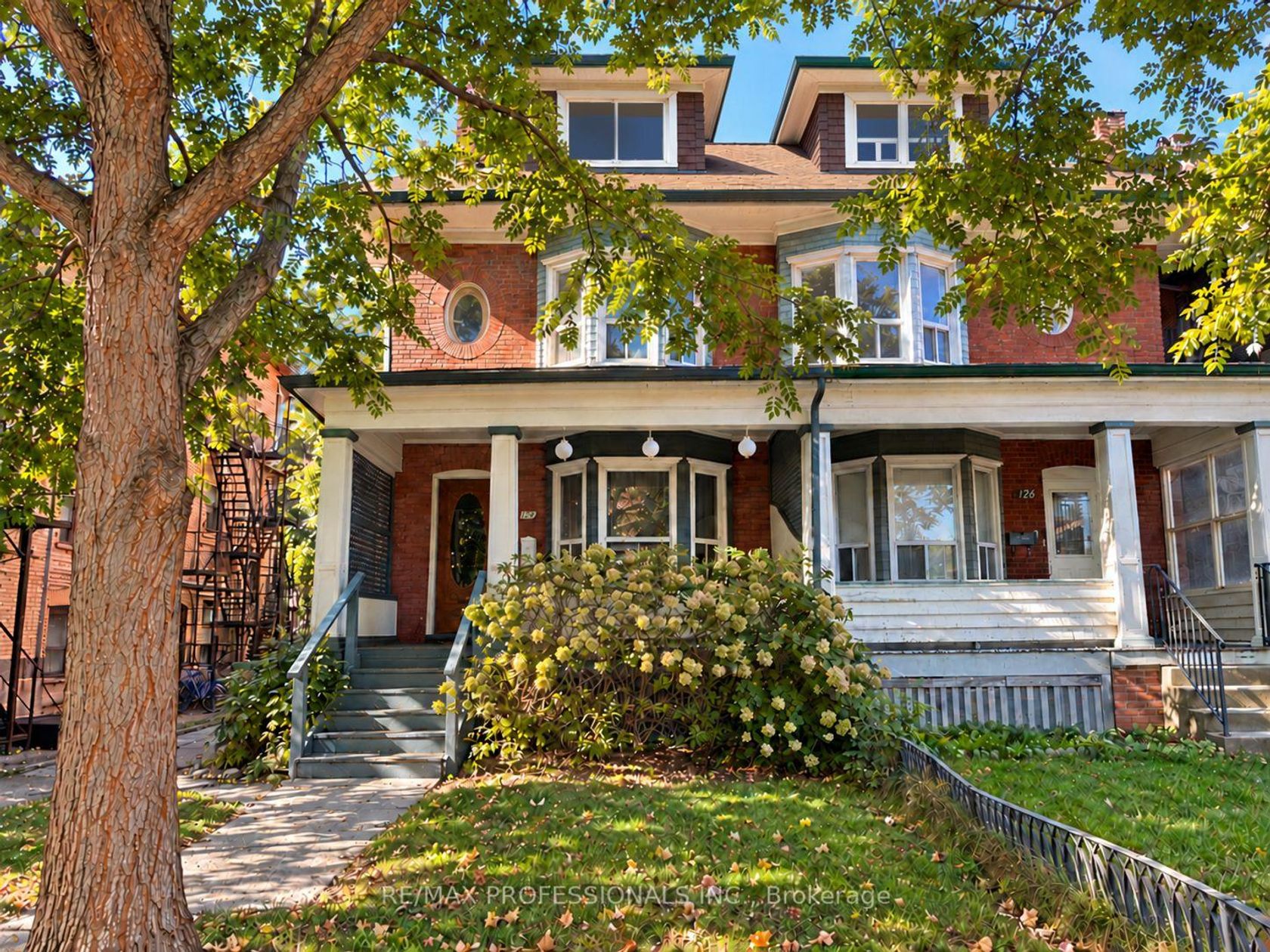 124 Close Avenue, South Parkdale, Toronto 