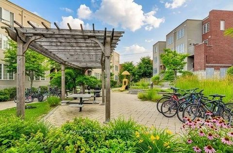 Photo 9 at 73 - 393 Beechgrove Drive, West Hill, Toronto