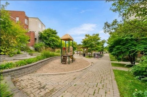Photo 10 at 73 - 393 Beechgrove Drive, West Hill, Toronto