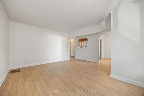 Photo 12 at 18 Robertsfield Crescent, Maryvale, Toronto