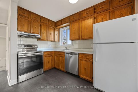 Photo 21 at 18 Robertsfield Crescent, Maryvale, Toronto