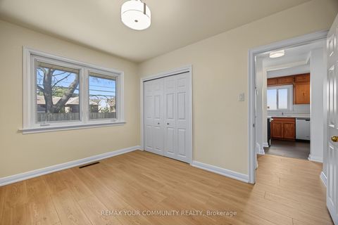 Photo 25 at 18 Robertsfield Crescent, Maryvale, Toronto