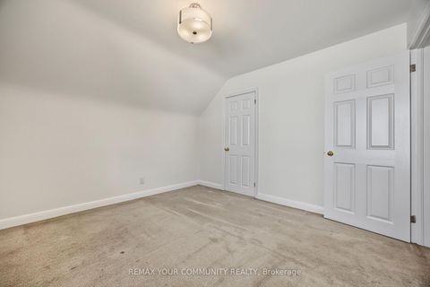 Photo 34 at 18 Robertsfield Crescent, Maryvale, Toronto
