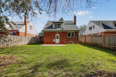 Photo 44 at 18 Robertsfield Crescent, Maryvale, Toronto