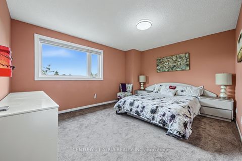Photo 19 at 39 Chiswick Crescent, Aurora Highlands, Aurora