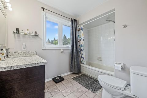 Photo 26 at 39 Chiswick Crescent, Aurora Highlands, Aurora