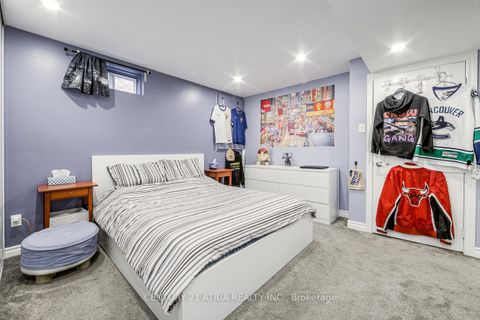 Photo 32 at 39 Chiswick Crescent, Aurora Highlands, Aurora