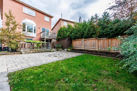 Photo 38 at 39 Chiswick Crescent, Aurora Highlands, Aurora