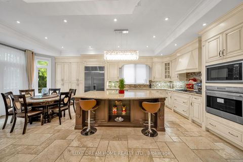 Photo 13 at 7 Geranium Court, Newtonbrook East, Toronto