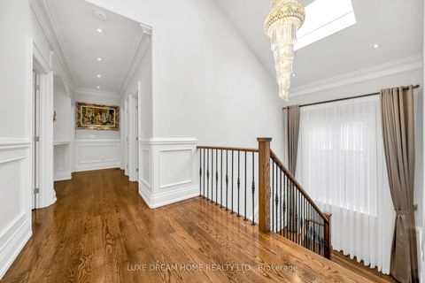 Photo 19 at 7 Geranium Court, Newtonbrook East, Toronto